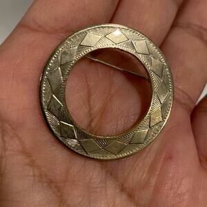 Vintage Wreath Tooled Clothes/Hat Pin Brooch Clothing Accent Holliday Wear 1.5"